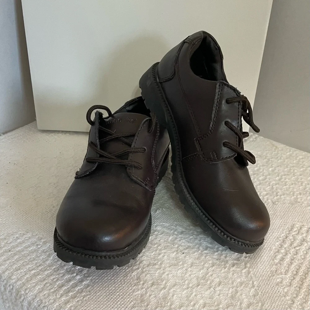 Taft Dark Brown Leather Oxfords Size 2.5‎ W